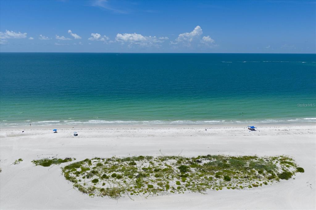 Clearwater Beach, Florida, 33767, United States, 2 Bedrooms Bedrooms, ,2 BathroomsBathrooms,Residential,For Sale,1912090