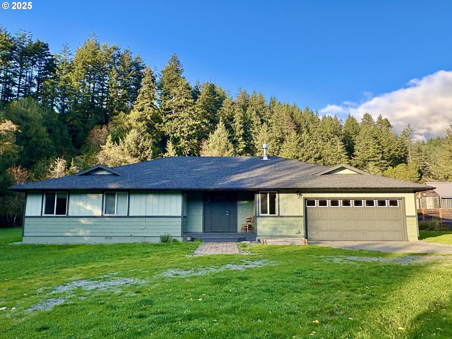 Gold Beach, Oregon, 97444, United States, 4 Bedrooms Bedrooms, ,3 BathroomsBathrooms,Residential,For Sale,1978600
