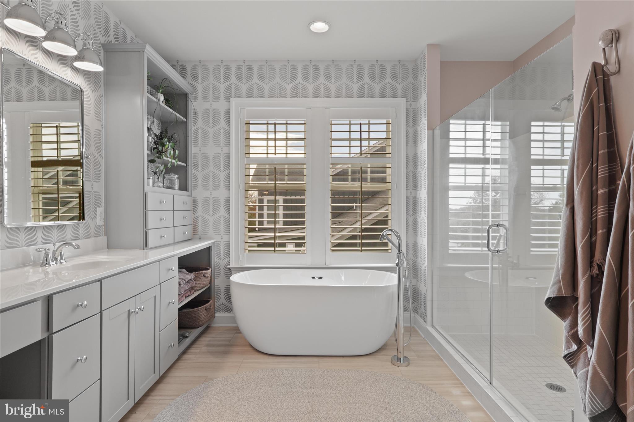 Aldie, Virginia, 20105, United States, 5 Bedrooms Bedrooms, ,5 BathroomsBathrooms,Residential,For Sale,1987386