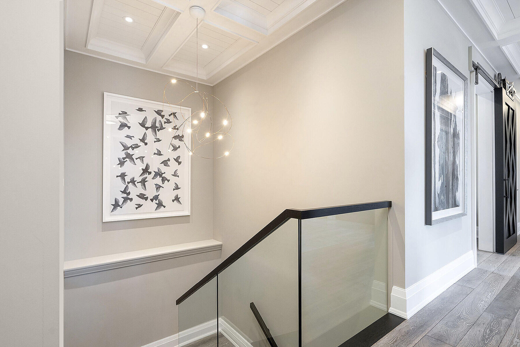  Stunning Custom-Designed Home - 物件實景
