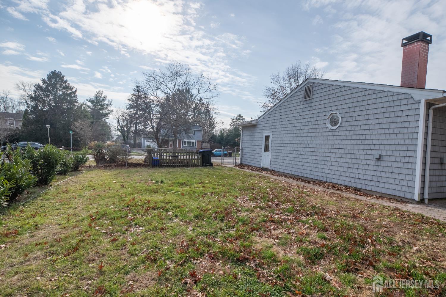 East Brunswick, New Jersey, 08816, United States, 3 Bedrooms Bedrooms, ,2 BathroomsBathrooms,Residential,For Sale,2002265