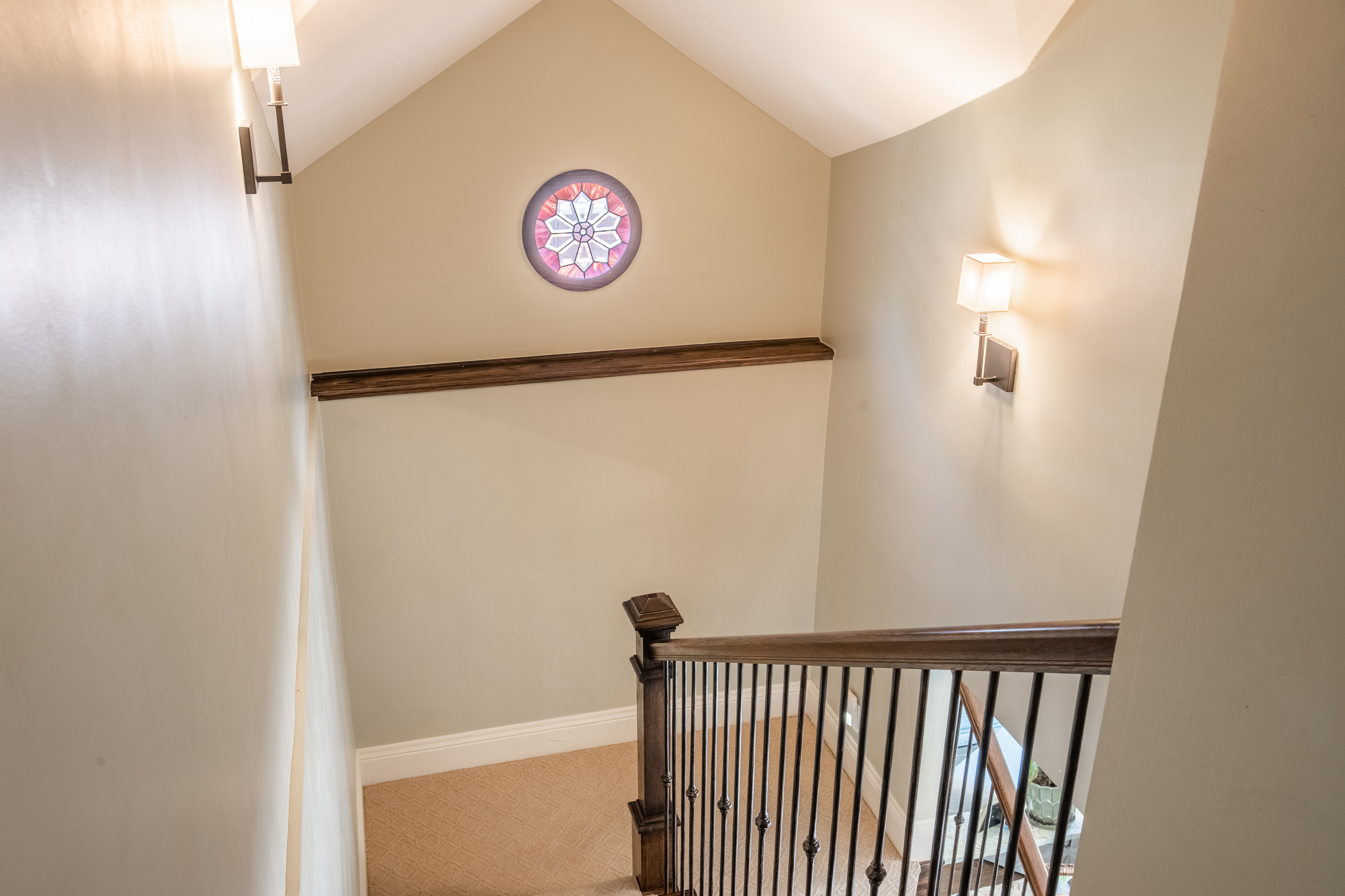  This Exceptional Home Delivers the Perfect Balance of Luxury and Comfort - 物件實景