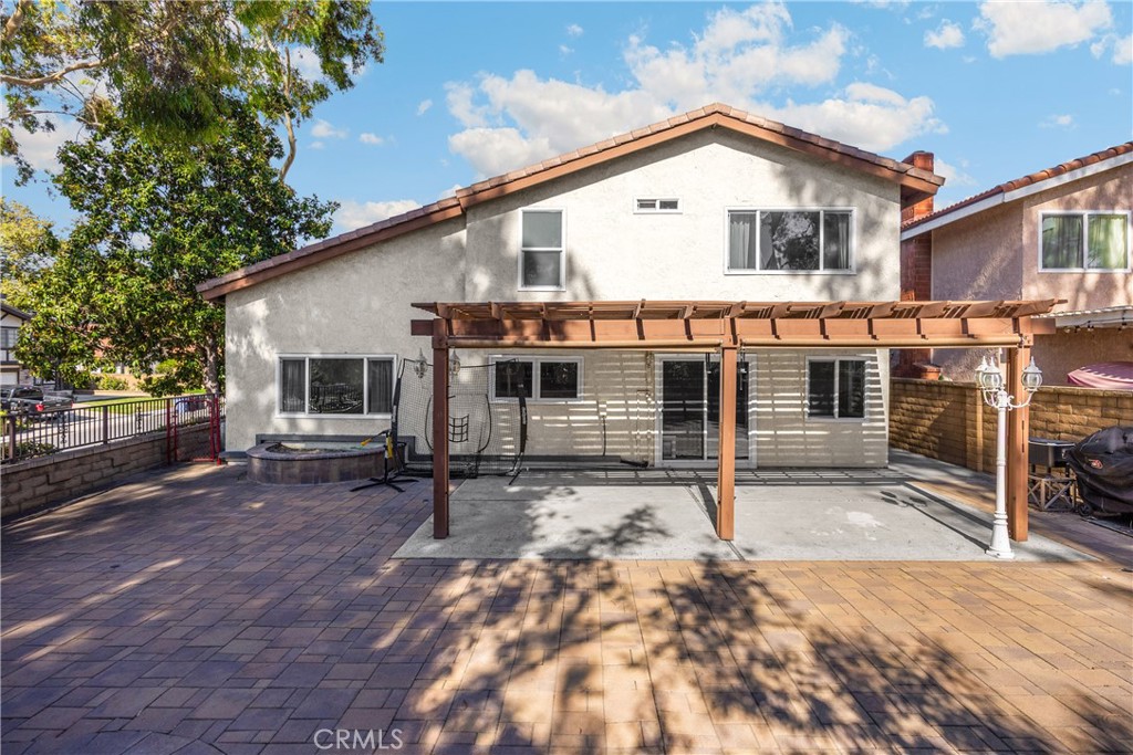 Pomona, California, 91766, United States, 4 Bedrooms Bedrooms, ,2 BathroomsBathrooms,Residential,For Sale,1977719