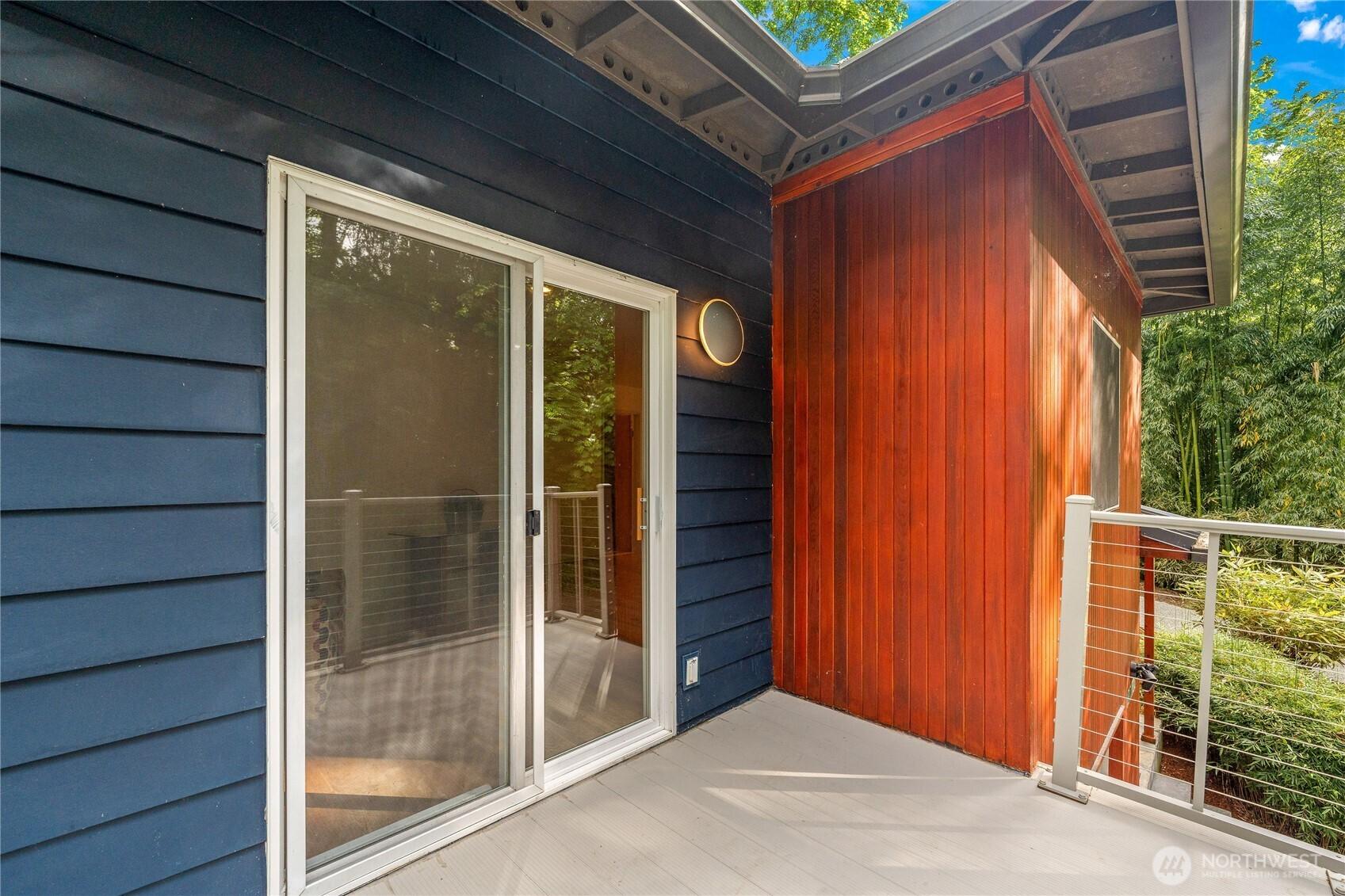 SEATTLE, Washington, 98146, United States, 2 Bedrooms Bedrooms, ,2 BathroomsBathrooms,Residential,For Sale,1875636