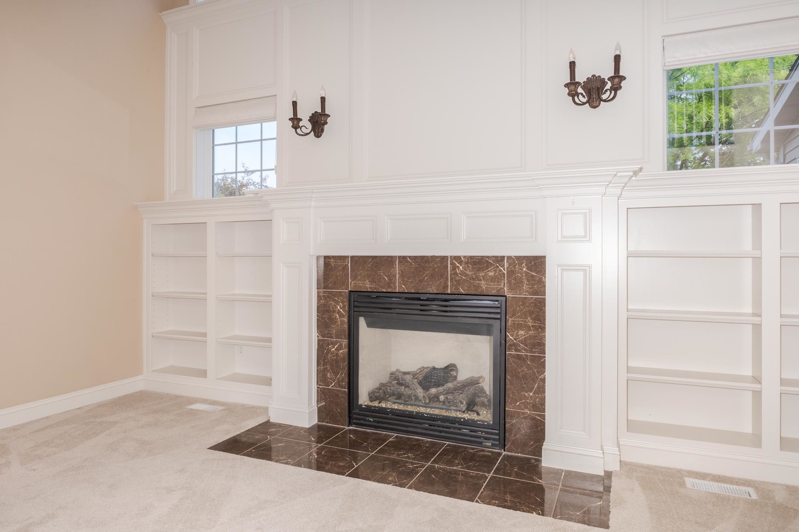 Bloomington, Illinois, 61704, United States, 4 Bedrooms Bedrooms, ,4 BathroomsBathrooms,Residential,For Sale,1957101