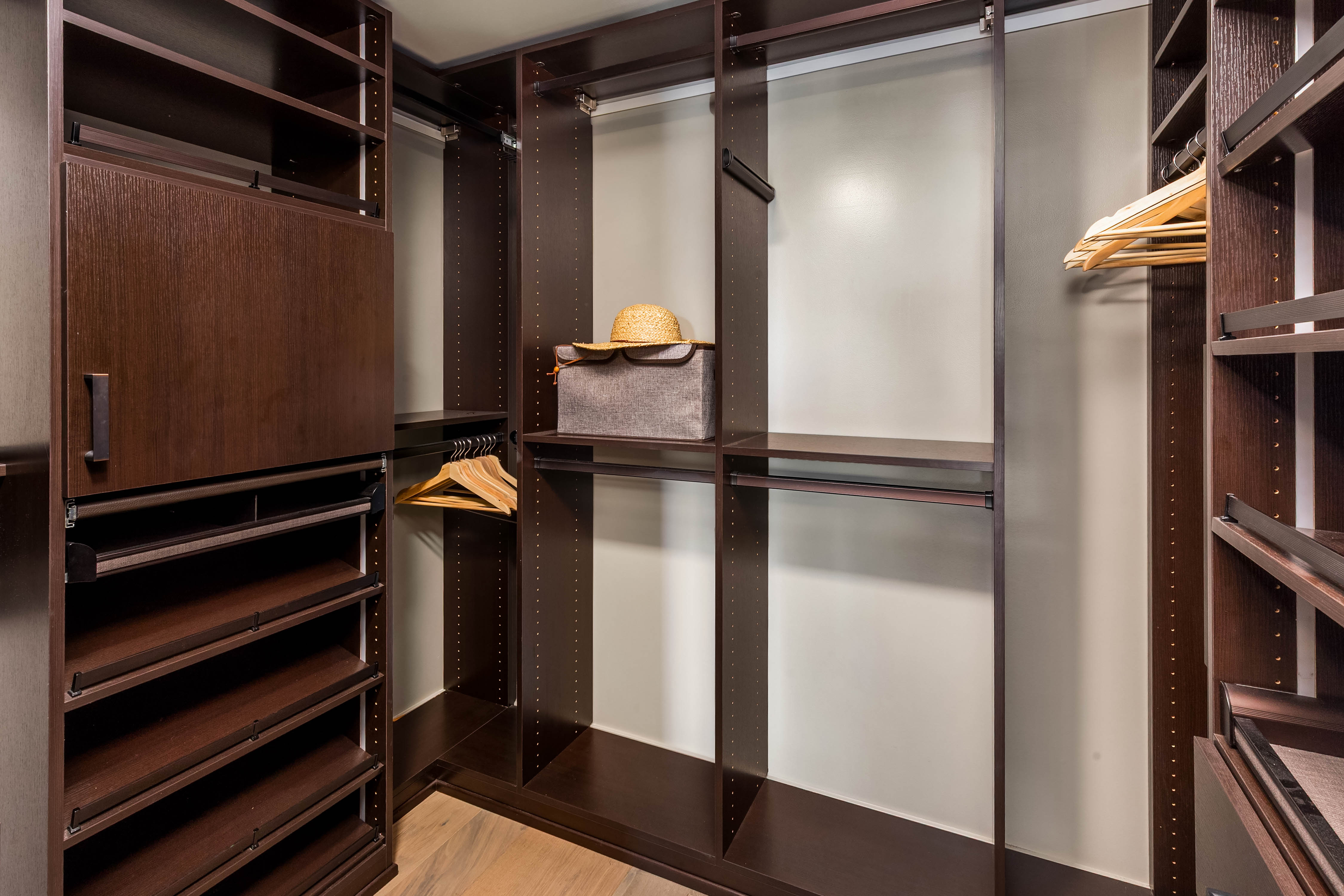  2830 Fairview Ave E, Seattle, WA 98102 - 物件實景