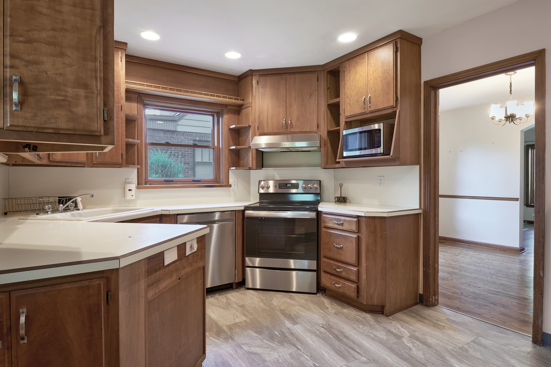 Four Bedroom Brick Cottage in Historic Butler-Tarkington - 物件實景