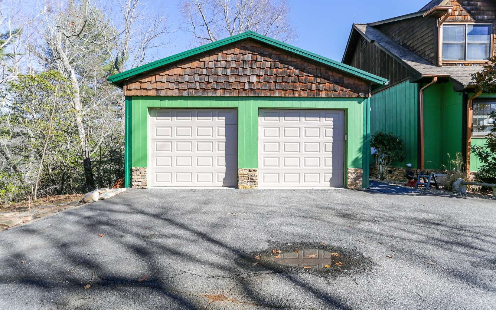 Hiawassee, Georgia, 30546, United States, 3 Bedrooms Bedrooms, ,3 BathroomsBathrooms,Residential,For Sale,1944603