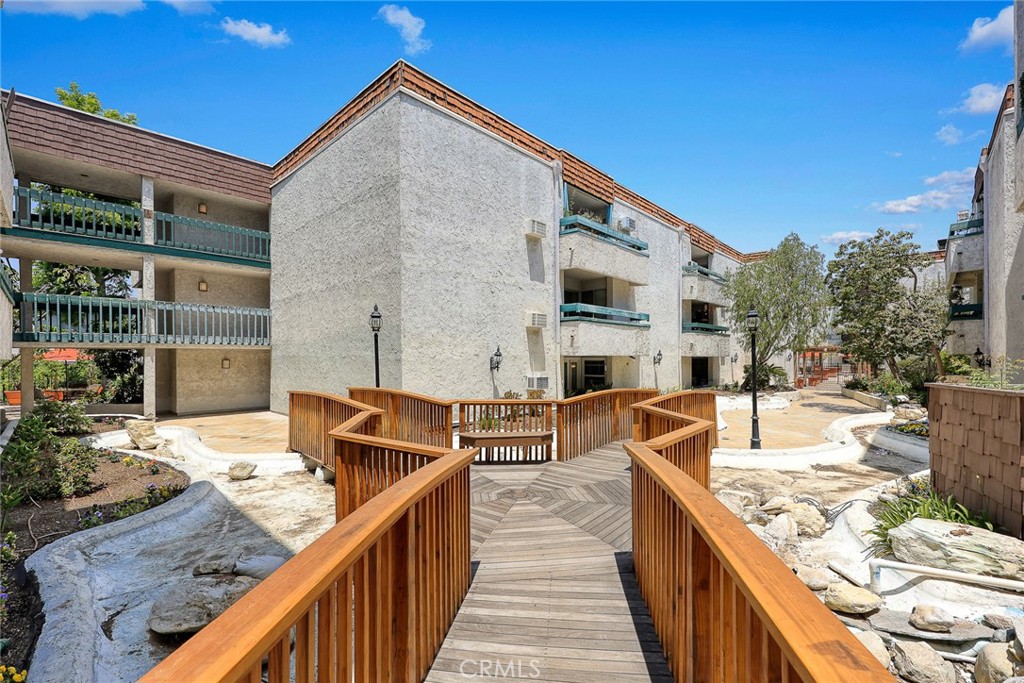 Pasadena, California, 91101, United States, 2 Bedrooms Bedrooms, ,1 BathroomBathrooms,Residential,For Sale,2002263