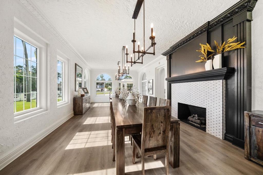 St Petersburg, Florida, 33707, United States, 5 Bedrooms Bedrooms, ,9 BathroomsBathrooms,Residential,For Sale,2000985