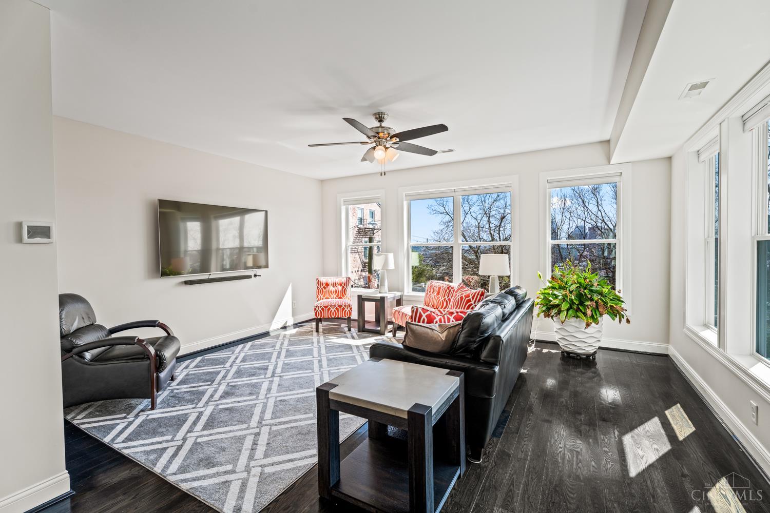 Cincinnati, Ohio, 45202, United States, 3 Bedrooms Bedrooms, ,4 BathroomsBathrooms,Residential,For Sale,1968931