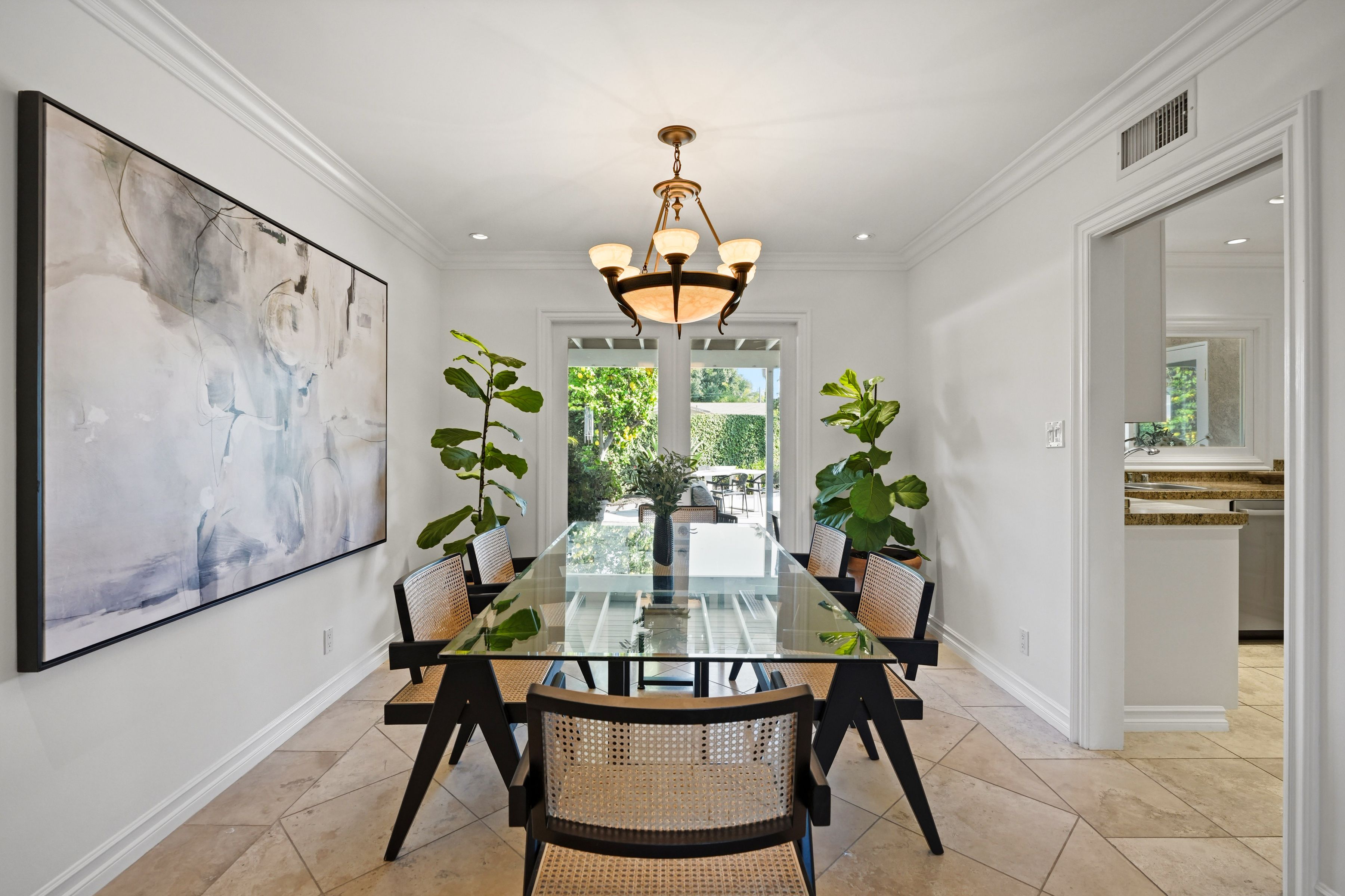  12428 Addison Street - 物件實景