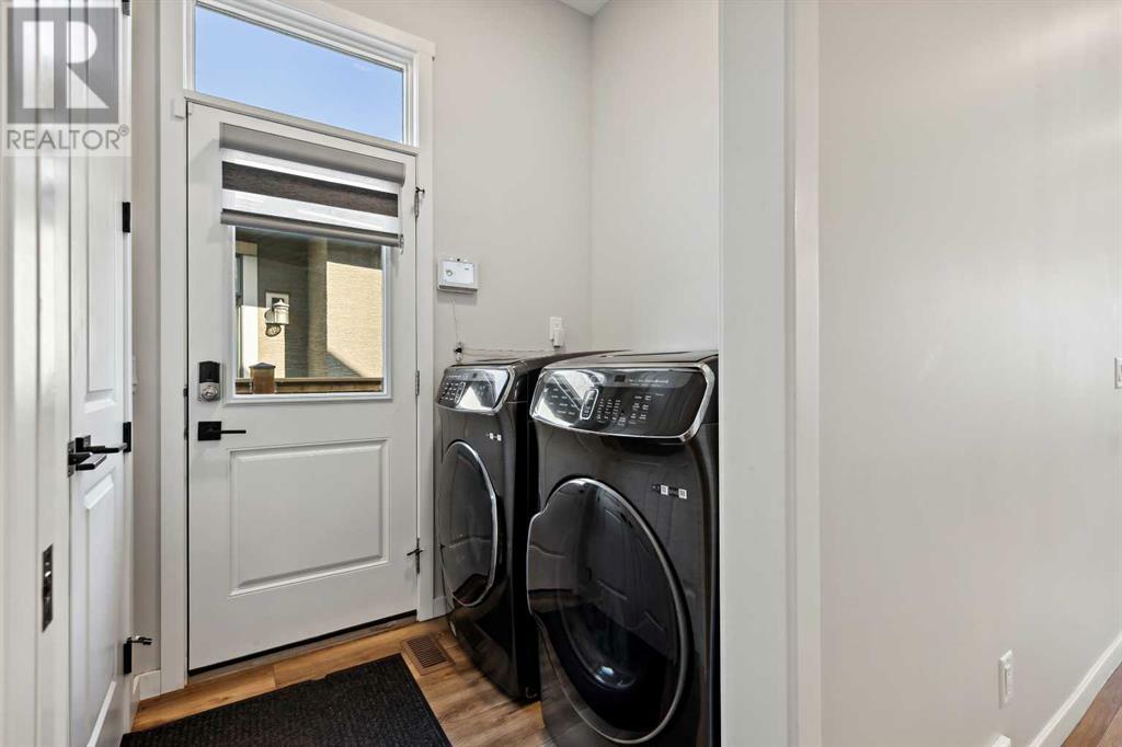 CALGARY, Alberta, T3M 2Z6, CA, 3 Bedrooms Bedrooms, ,2 BathroomsBathrooms,Residential,For Sale,1867473
