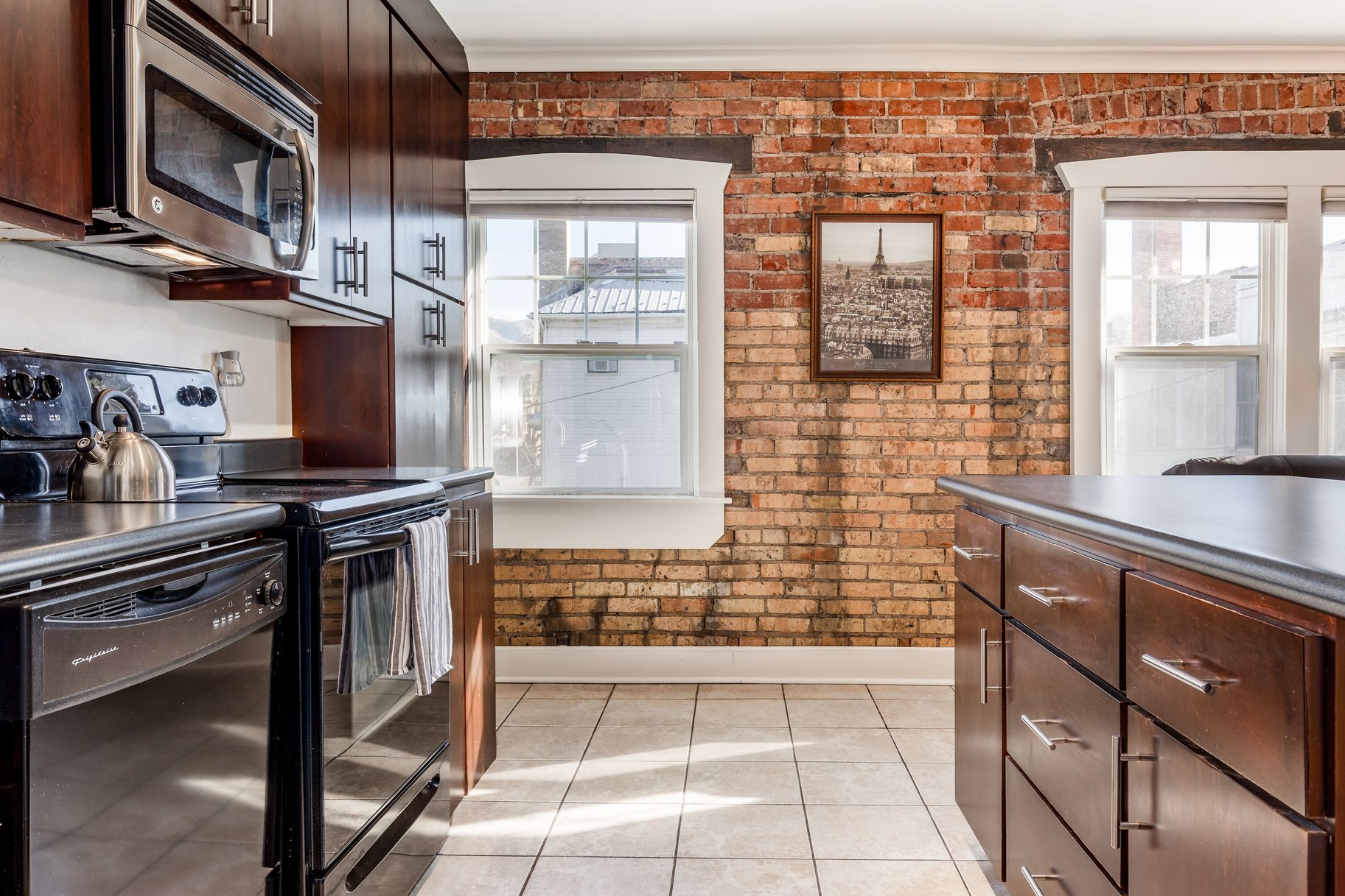  Charming Top Floor Condo Unit in Historic Downtown Building - 物件實景