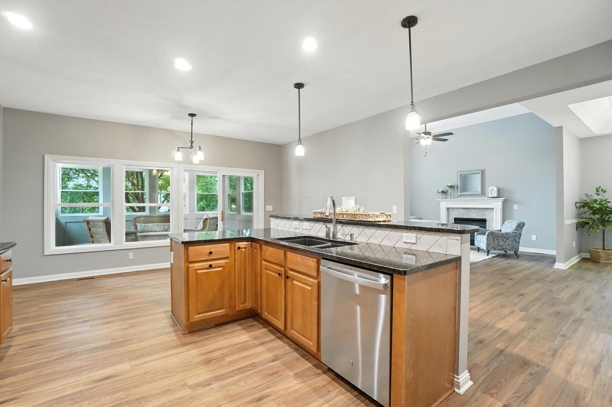 Lewis Center, Ohio, 43035, United States, 3 Bedrooms Bedrooms, ,3 BathroomsBathrooms,Residential,For Sale,1918698