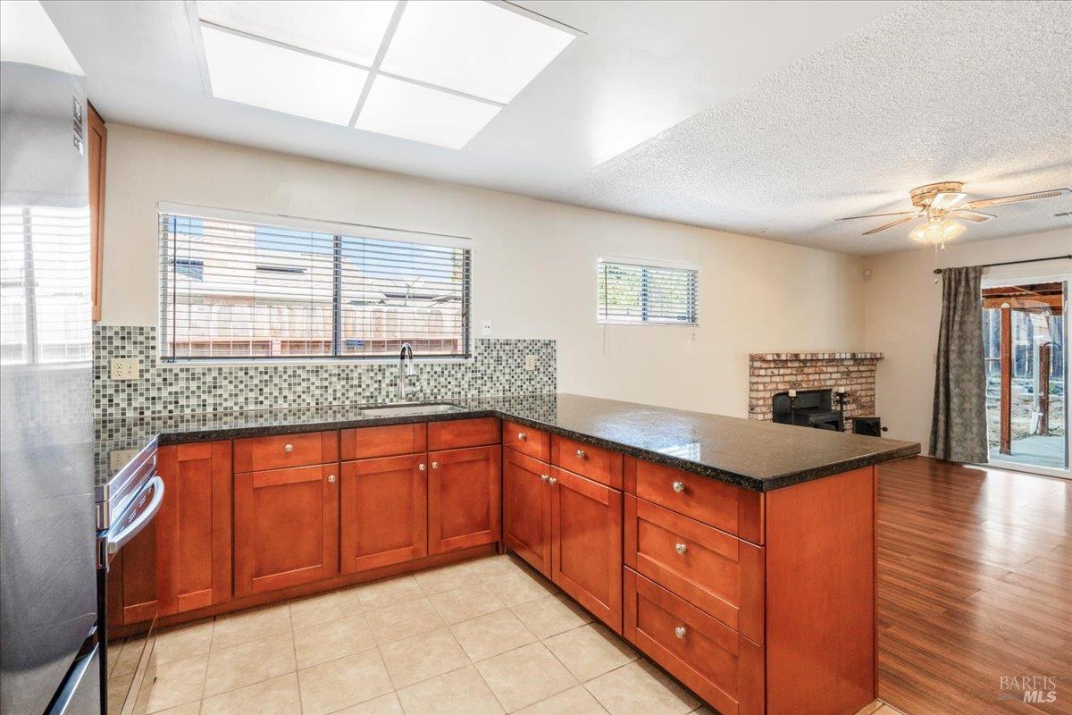 Fairfield, California, 94533, United States, 4 Bedrooms Bedrooms, ,2 BathroomsBathrooms,Residential,For Sale,1927172