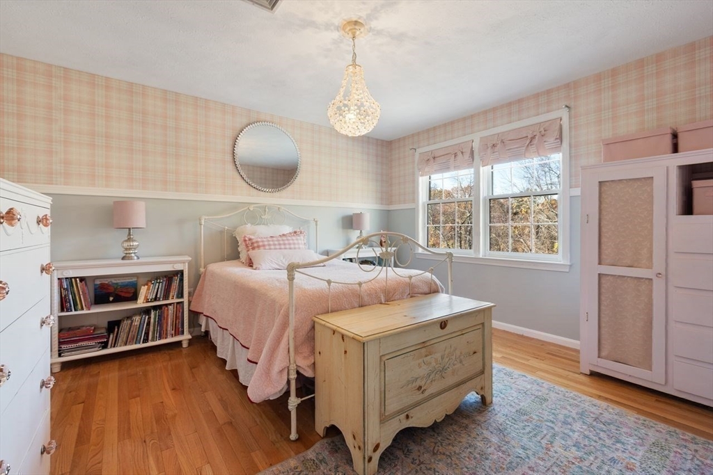 Westford, Massachusetts, 01886, United States, 4 Bedrooms Bedrooms, ,4 BathroomsBathrooms,Residential,For Sale,1987953