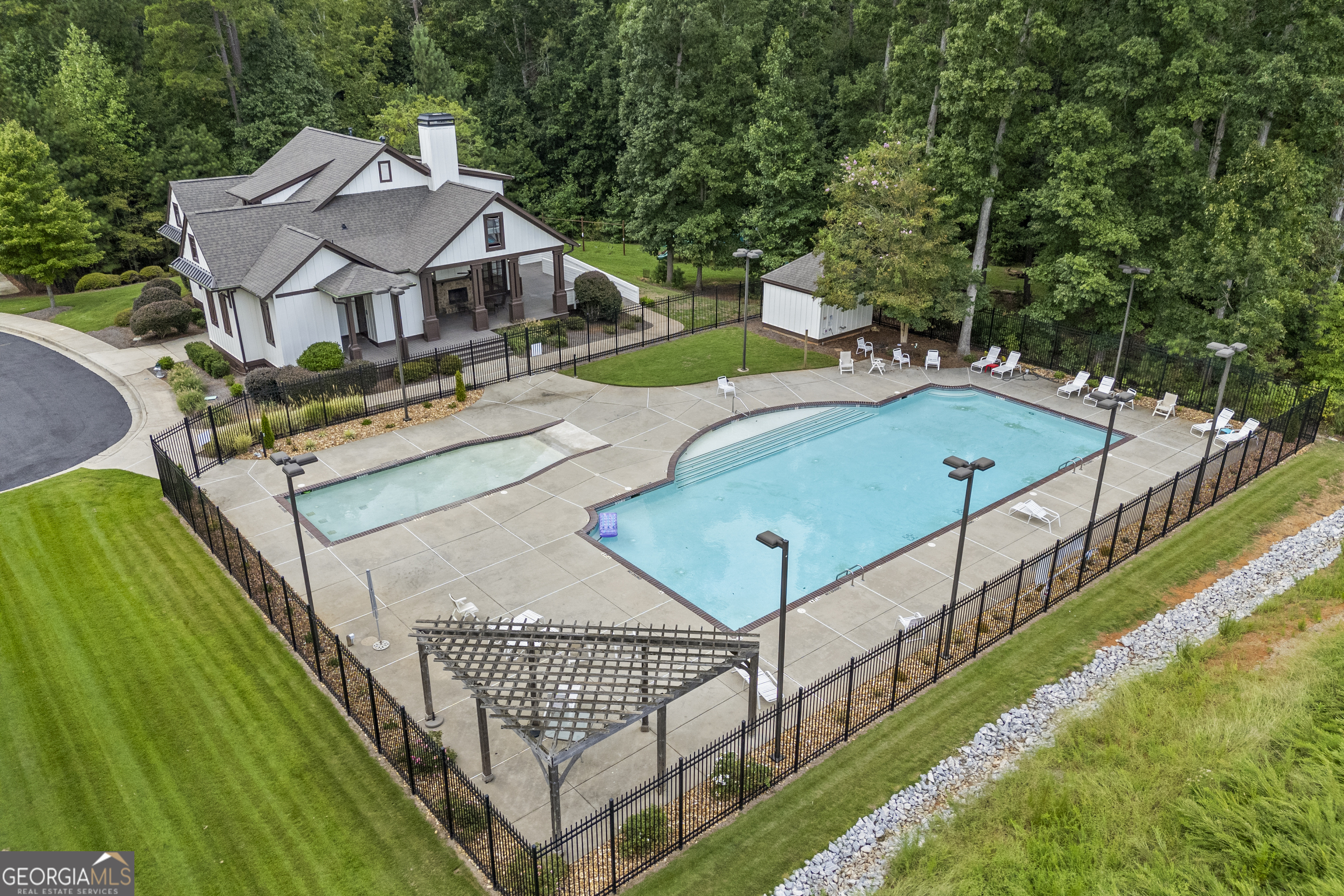 Athens, Georgia, 30607, United States, 4 Bedrooms Bedrooms, ,4 BathroomsBathrooms,Residential,For Sale,1951746