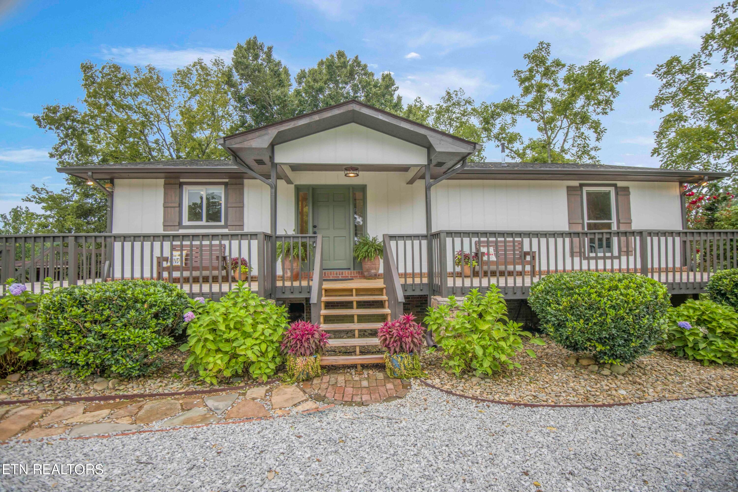 267 Lane Hedgecock Rd, Kingston, Tennessee, 37763, United States, 3 Bedrooms Bedrooms, ,2 BathroomsBathrooms,Residential,For Sale,267 Lane Hedgecock Rd,1615599