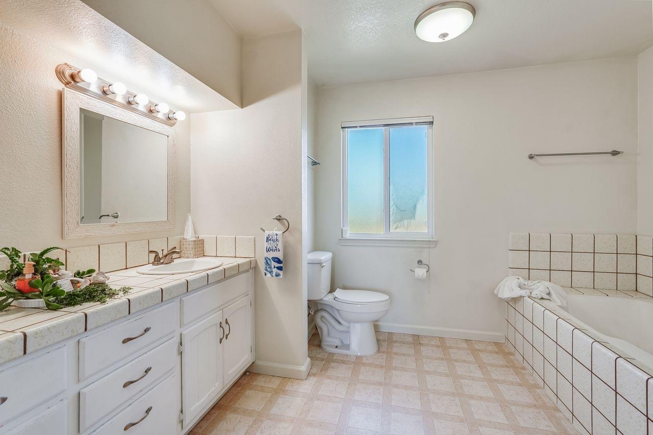 749 S Atherton Drive, Lodi, California, 95242, United States, 4 Bedrooms Bedrooms, ,3 BathroomsBathrooms,Residential,For Sale,749 S Atherton Drive,1588040