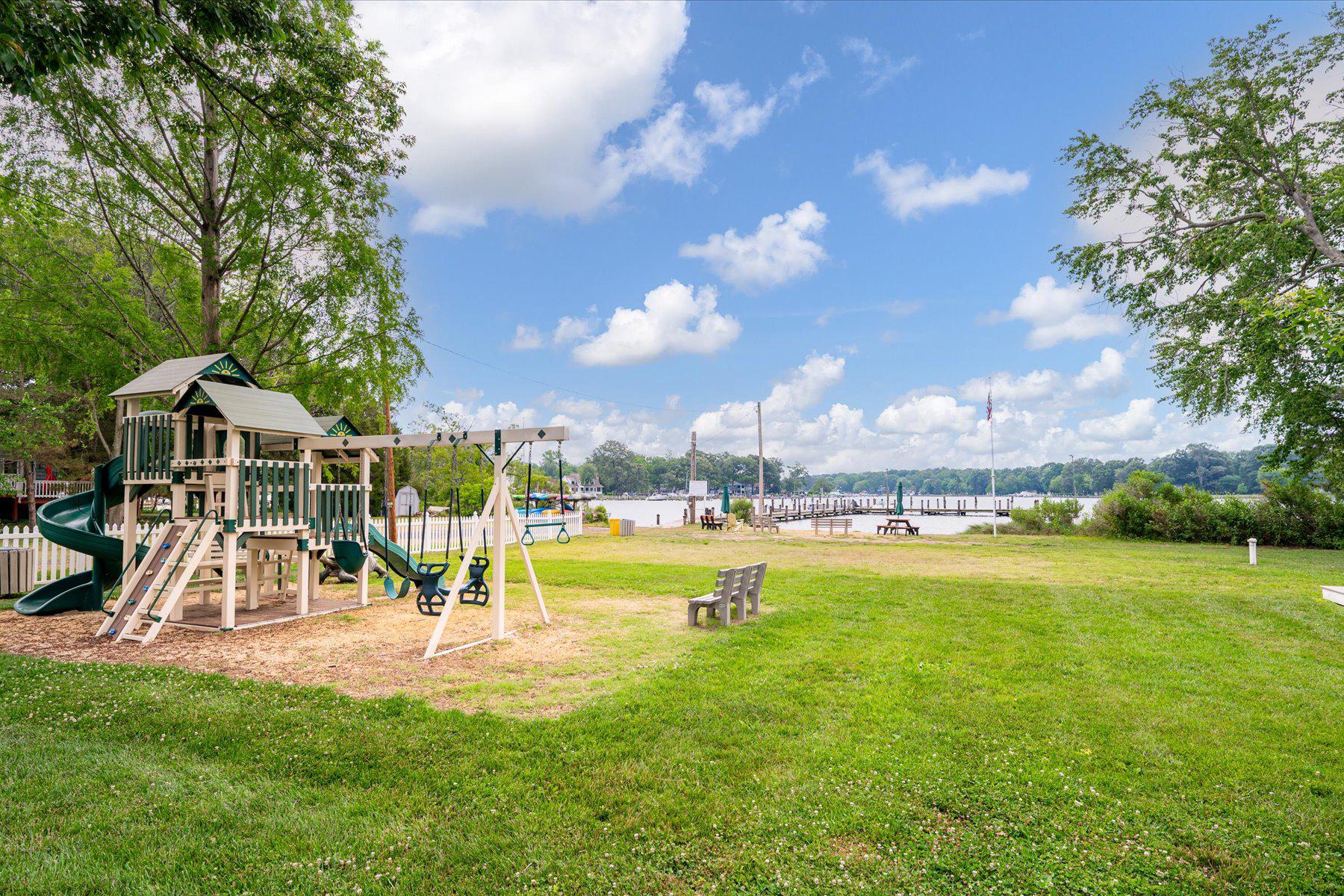  4909 Olive Street, Shady Side, MD, 20764 - 物件實景