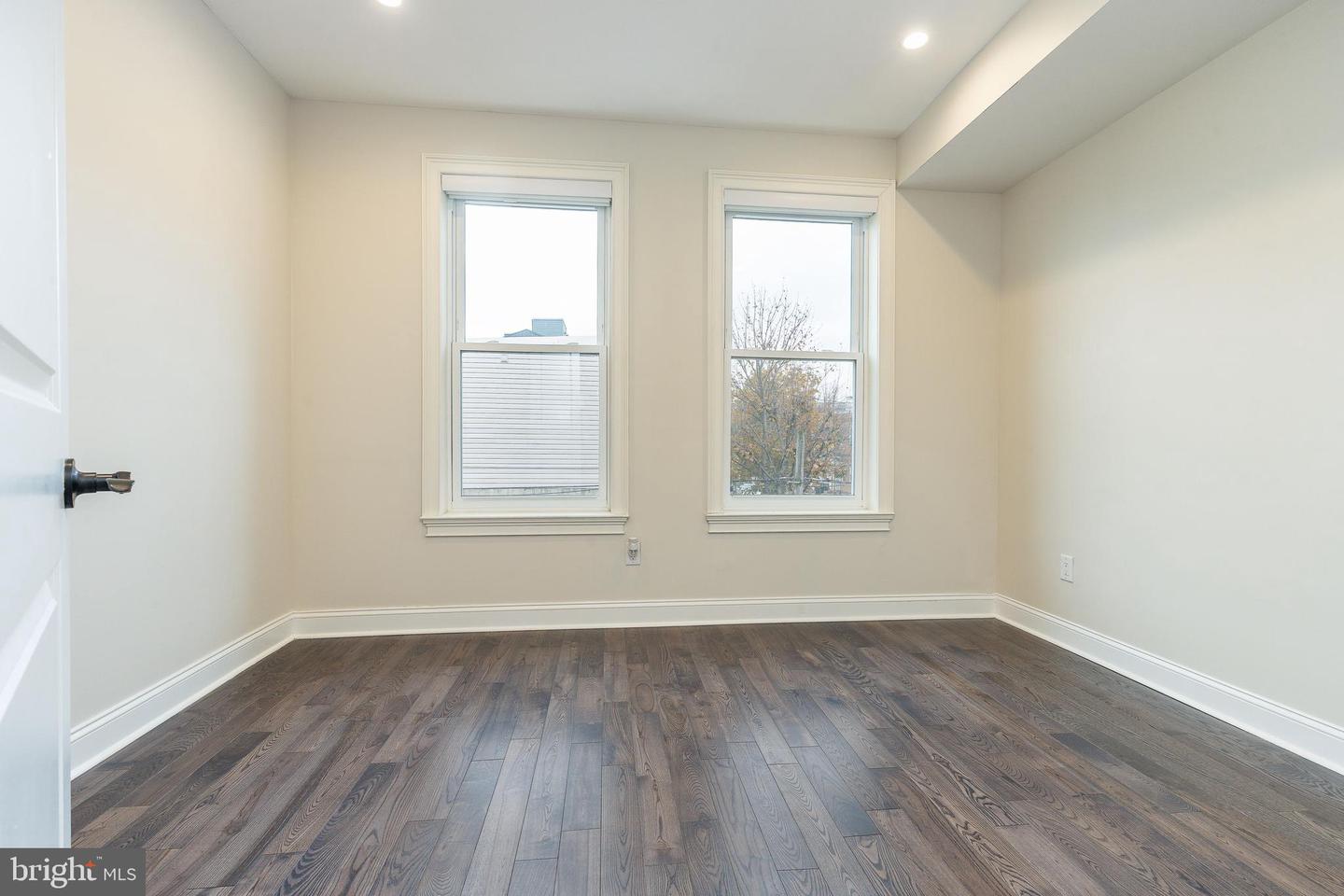 Philadelphia, Pennsylvania, 19130, United States, 3 Bedrooms Bedrooms, ,3 BathroomsBathrooms,Residential,For Sale,2001653