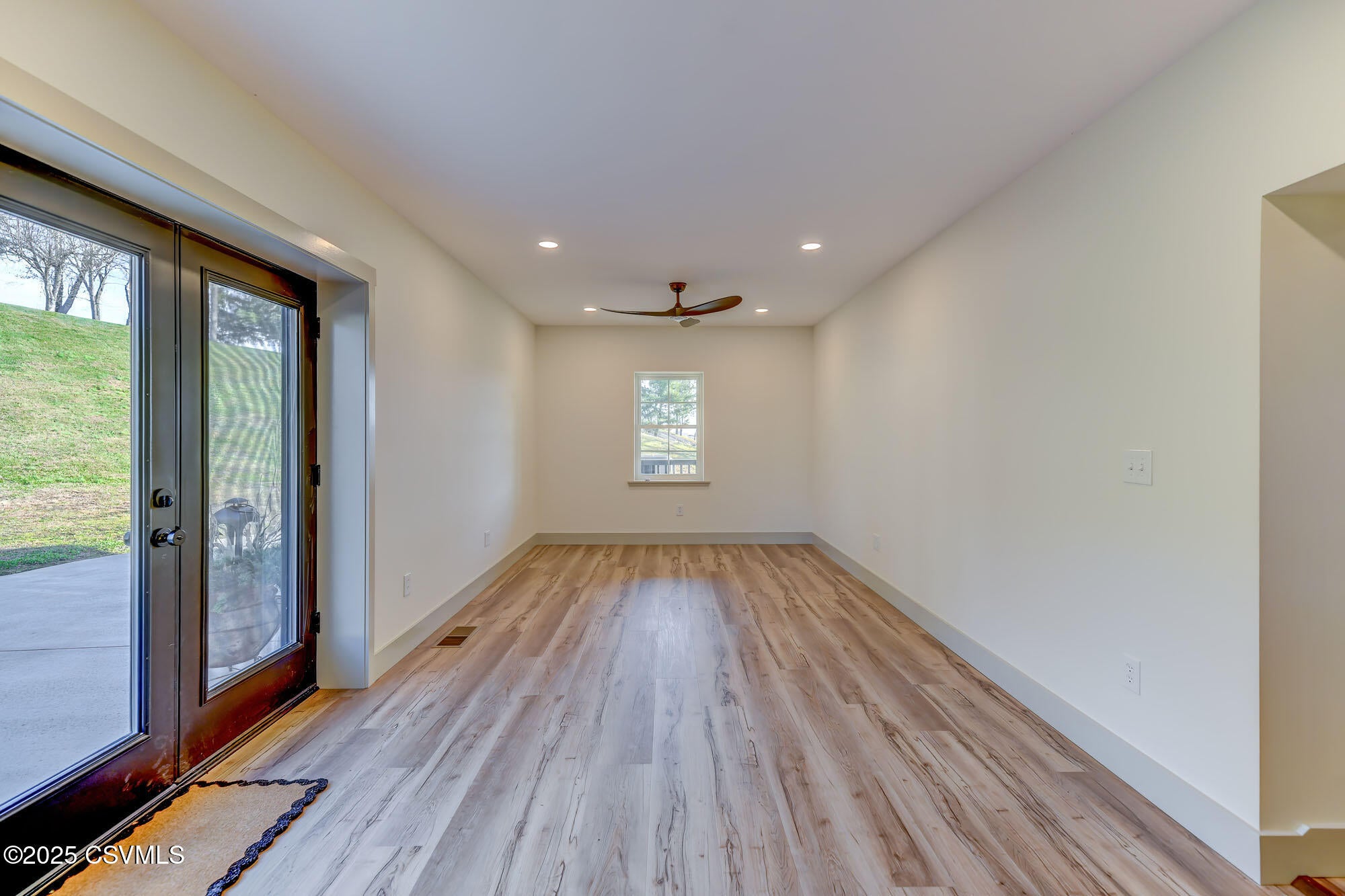 Berwick, Pennsylvania, 18603, United States, 4 Bedrooms Bedrooms, ,2 BathroomsBathrooms,Residential,For Sale,1993834