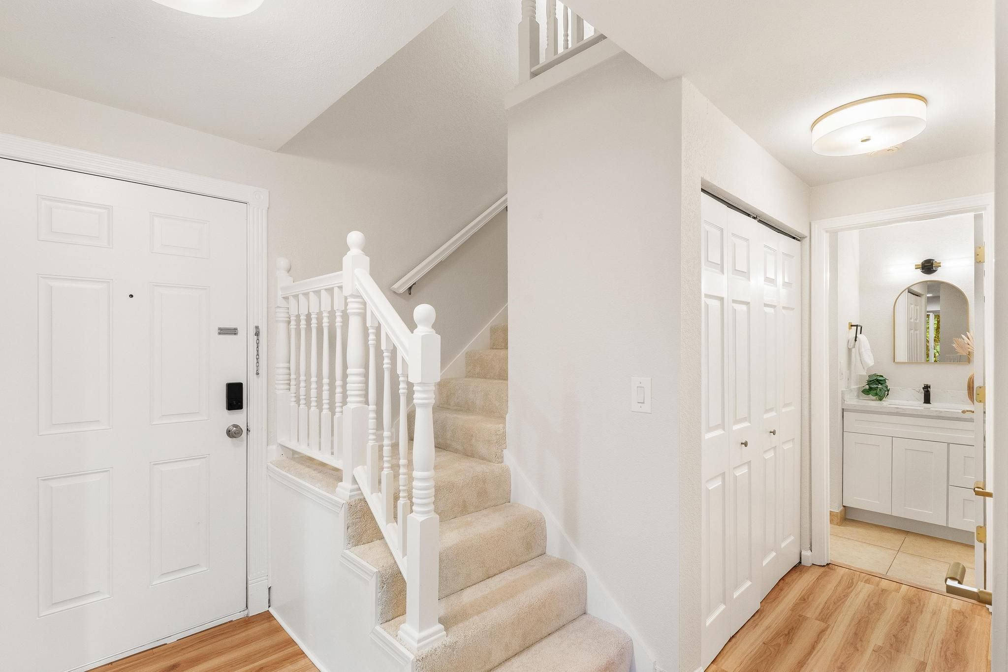  14415 Northeast 30th Place Unit #22D, Bellevue, WA 98007 - 物件實景