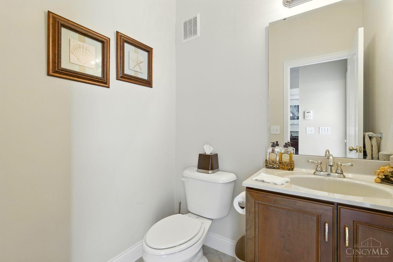 Fairfield Twp, Ohio, 45011, United States, 4 Bedrooms Bedrooms, ,4 BathroomsBathrooms,Residential,For Sale,1949510