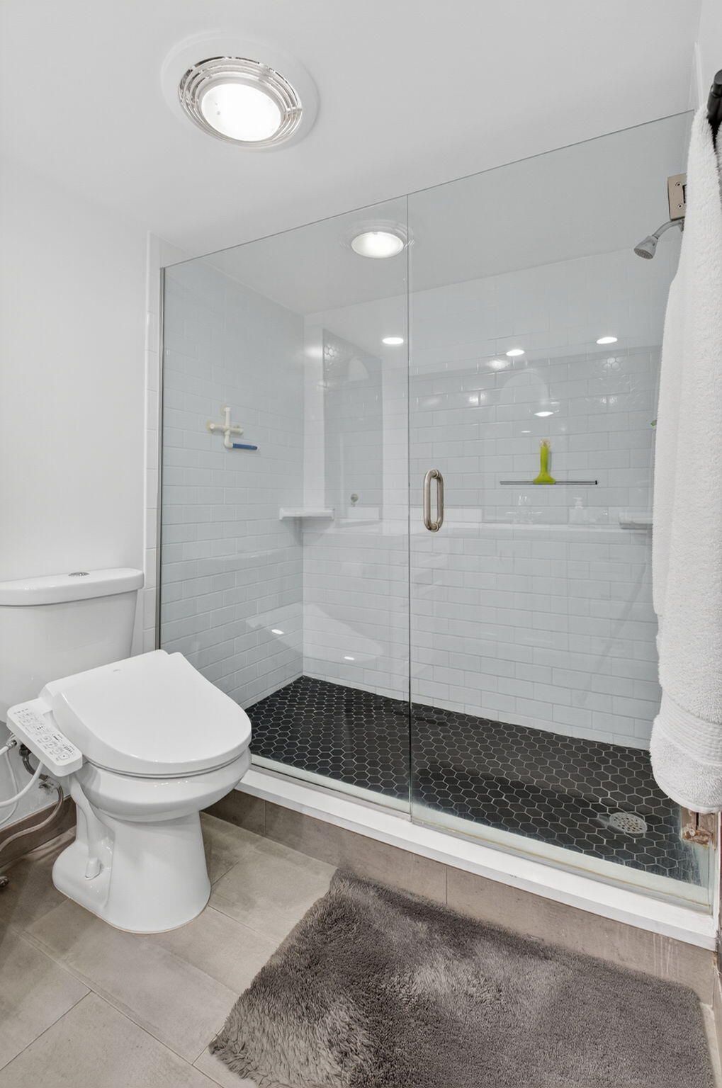 Delray Beach, Florida, 33483, United States, 2 Bedrooms Bedrooms, ,2 BathroomsBathrooms,Residential,For Sale,1932653