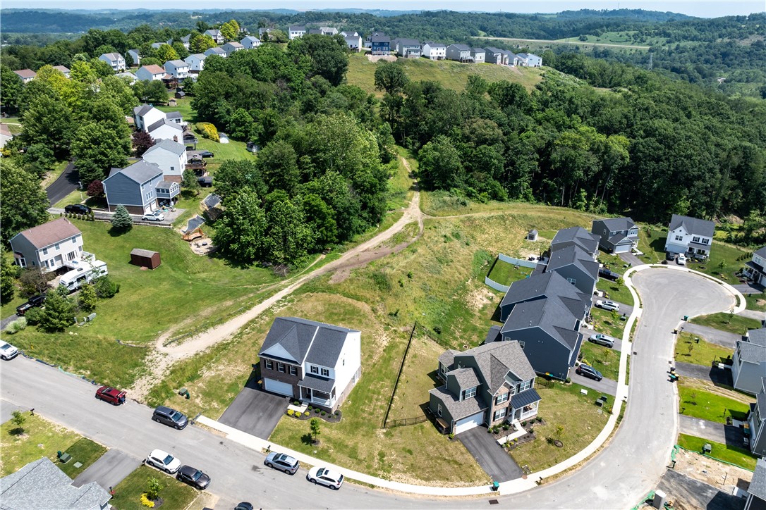 South Park, Pennsylvania, 15129, United States, 4 Bedrooms Bedrooms, ,3 BathroomsBathrooms,Residential,For Sale,1876041