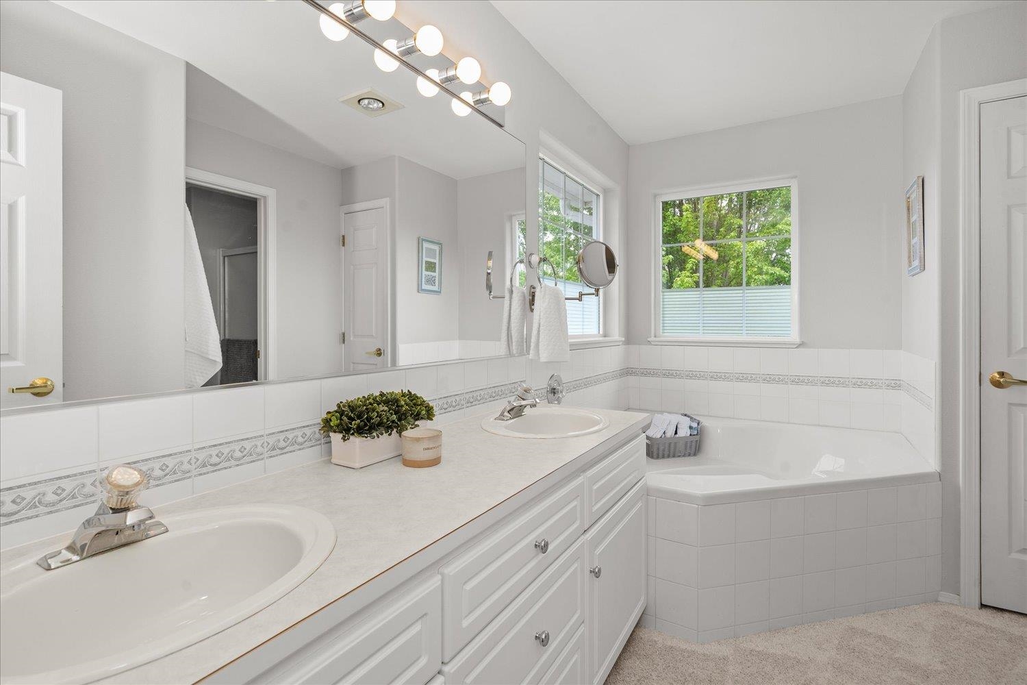 Spokane, Washington, 99224, United States, 4 Bedrooms Bedrooms, ,4 BathroomsBathrooms,Residential,For Sale,1976700