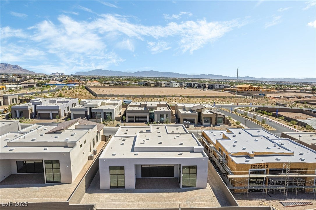 Las Vegas, Nevada, 89135, United States, 4 Bedrooms Bedrooms, ,5 BathroomsBathrooms,Residential,For Sale,1974959