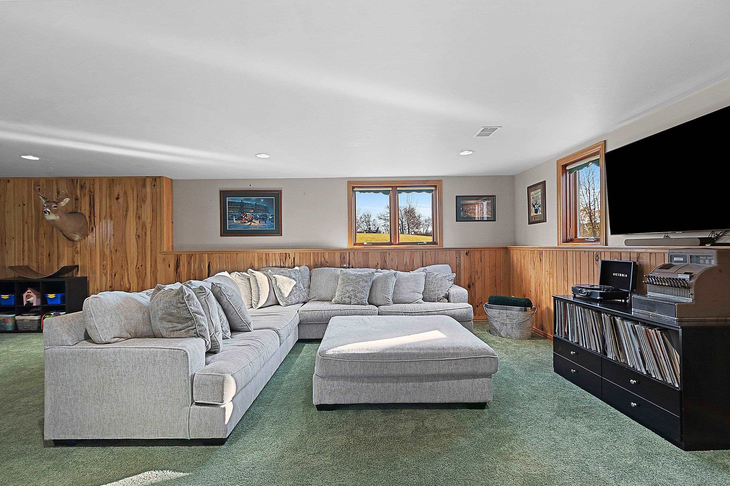 GREEN BAY, Wisconsin, 54311, United States, 4 Bedrooms Bedrooms, ,4 BathroomsBathrooms,Residential,For Sale,1991050