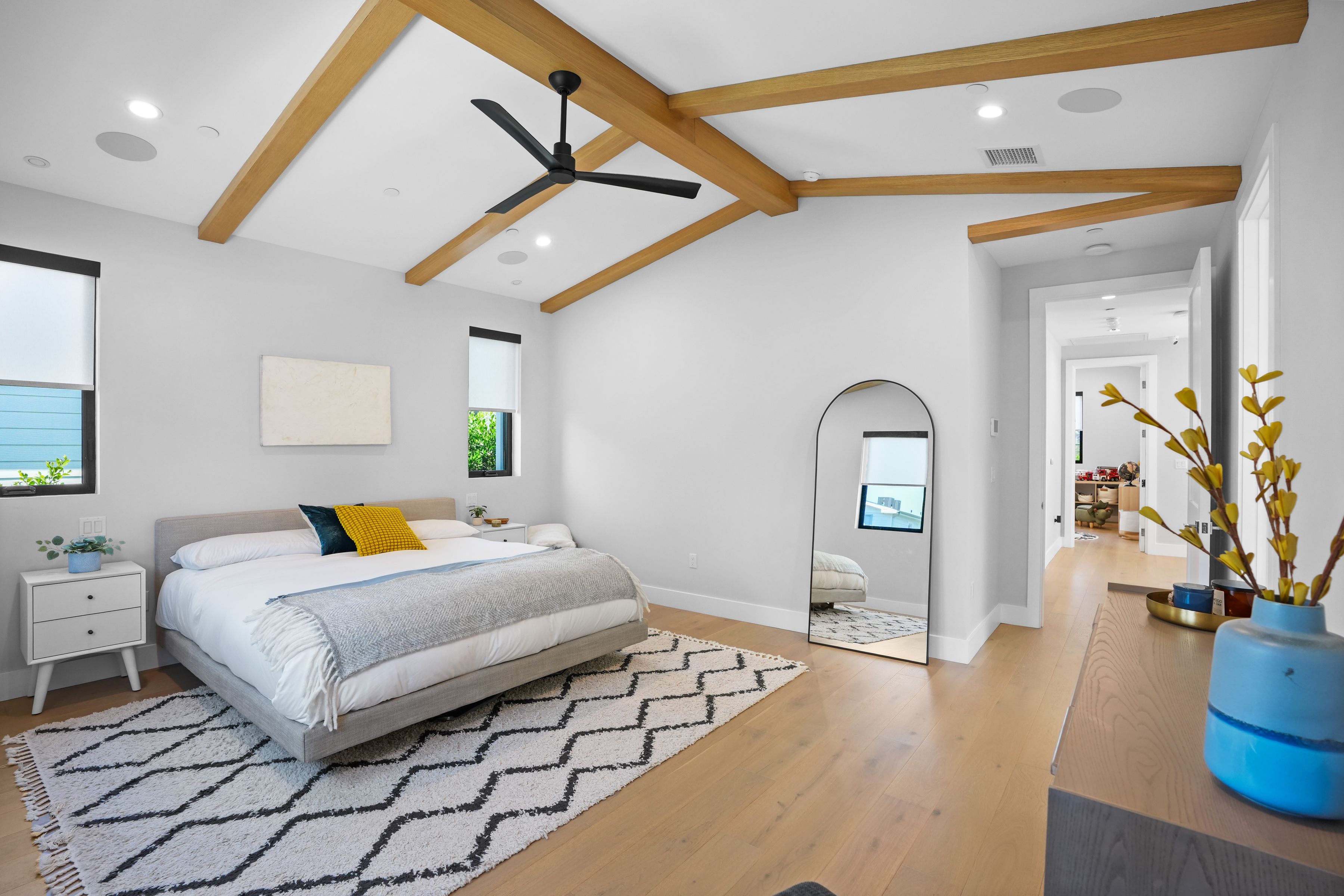  12341 Addison Street - 物件實景
