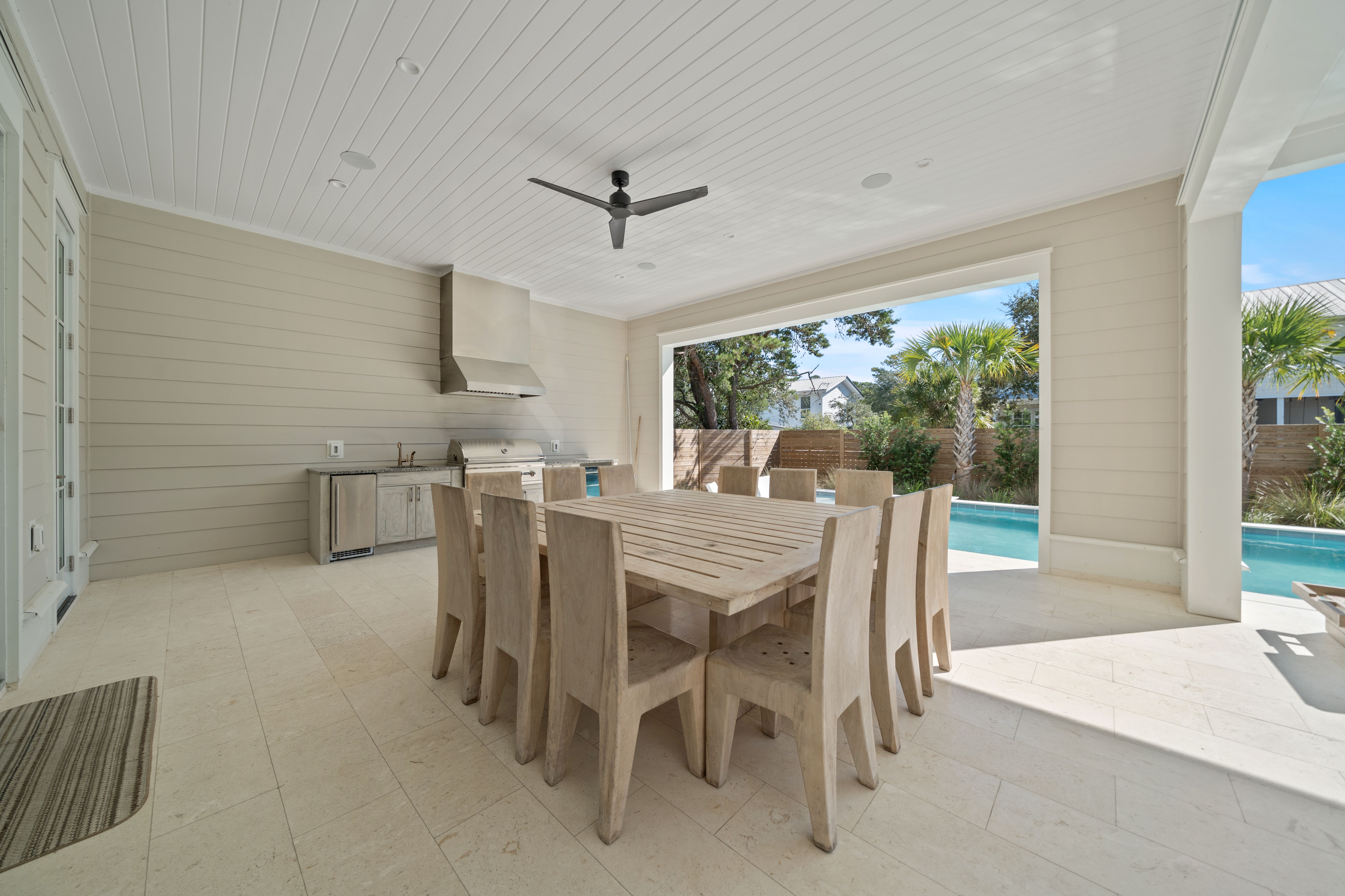  Gulf Serenity  Newer-Construction 8-Bedroom Luxury Home with Rooftop Terrace - 物件實景