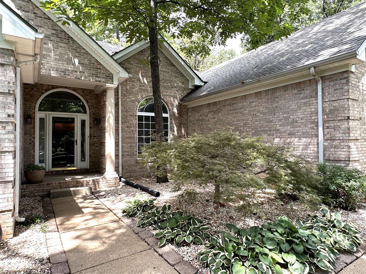 Bowling Green, Kentucky, 42104, United States, 5 Bedrooms Bedrooms, ,3 BathroomsBathrooms,Residential,For Sale,1907465