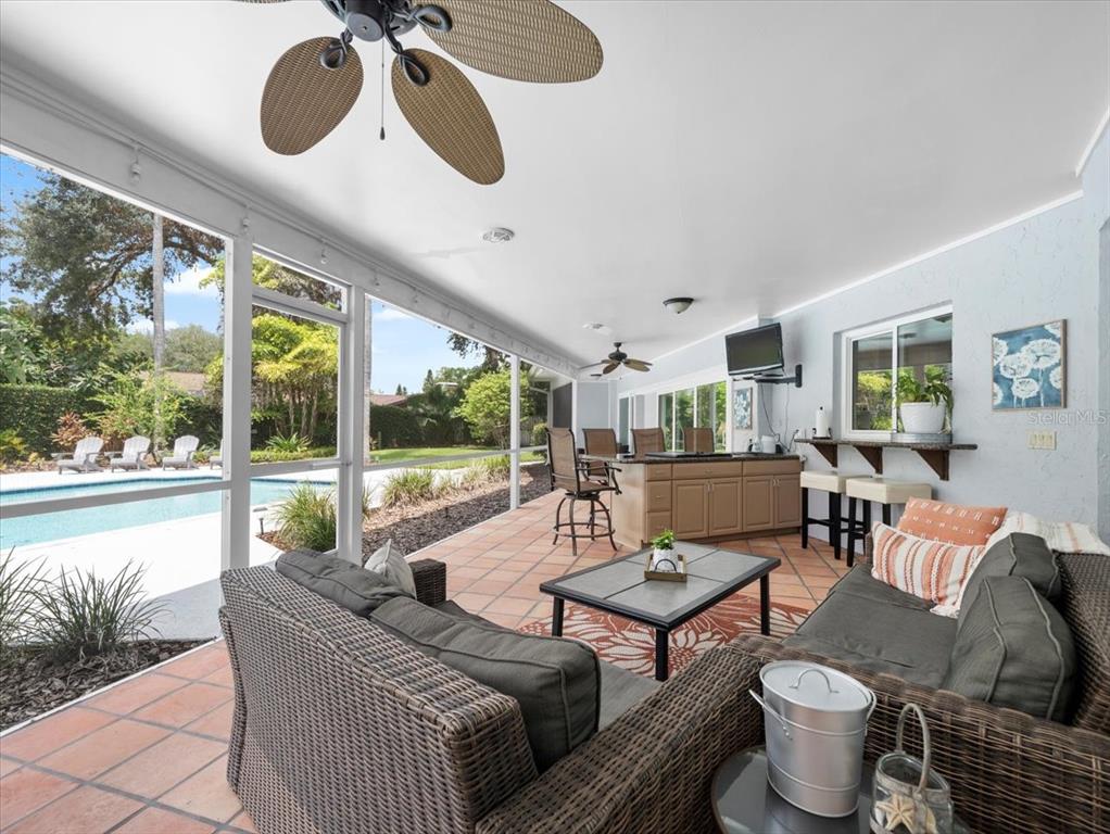 Tampa, Florida, 33618, United States, 4 Bedrooms Bedrooms, ,3 BathroomsBathrooms,Residential,For Sale,1941993