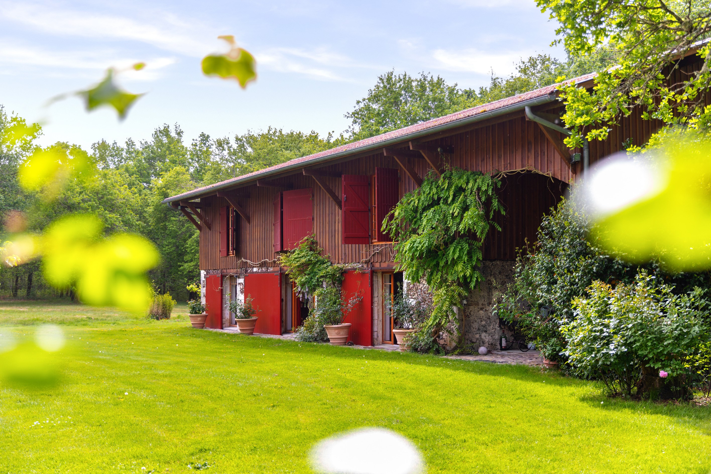  ARÈS – FOREST ESTATE WITH SWIMMING POOL SET ON 7 HECTARES - 物件實景