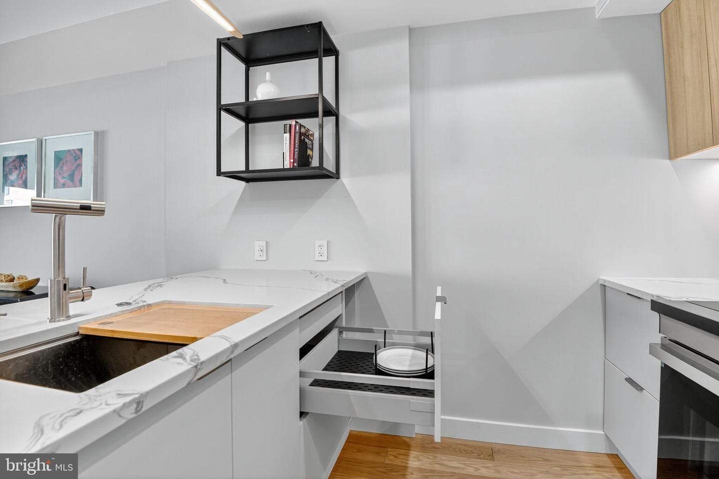 Washington, District of Columbia, 20010, United States, 3 Bedrooms Bedrooms, ,3 BathroomsBathrooms,Residential,For Sale,1938669
