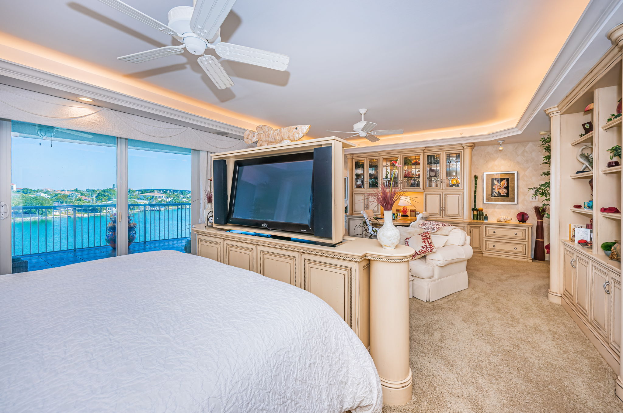 ST Pete Beach, Florida, 33706, United States, 3 Bedrooms Bedrooms, ,4 BathroomsBathrooms,Residential,For Sale,1810563