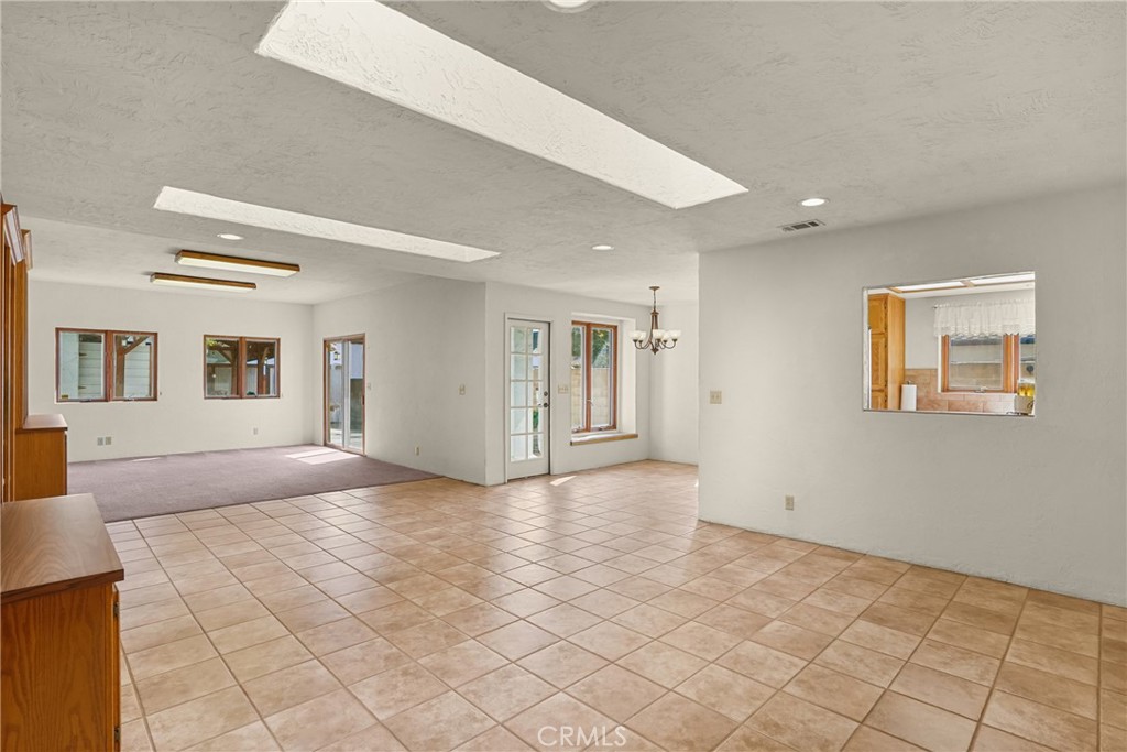 Santa Maria, California, 93454, United States, 5 Bedrooms Bedrooms, ,3 BathroomsBathrooms,Residential,For Sale,2032252