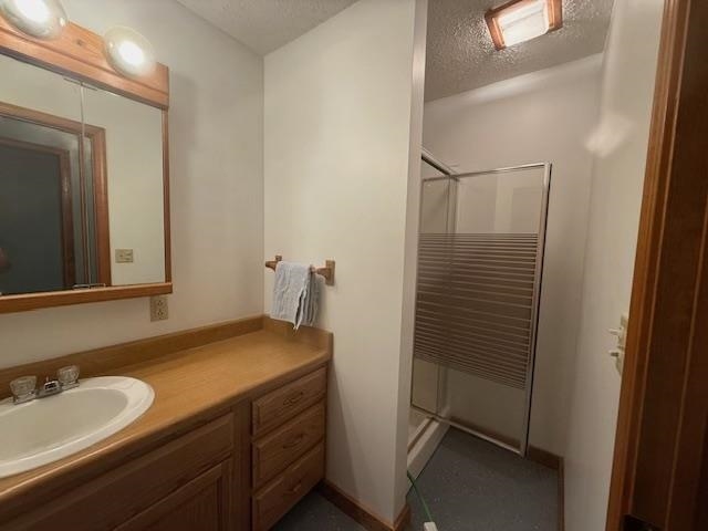 Huntington, Indiana, 46750, United States, 4 Bedrooms Bedrooms, ,3 BathroomsBathrooms,Residential,For Sale,1957366