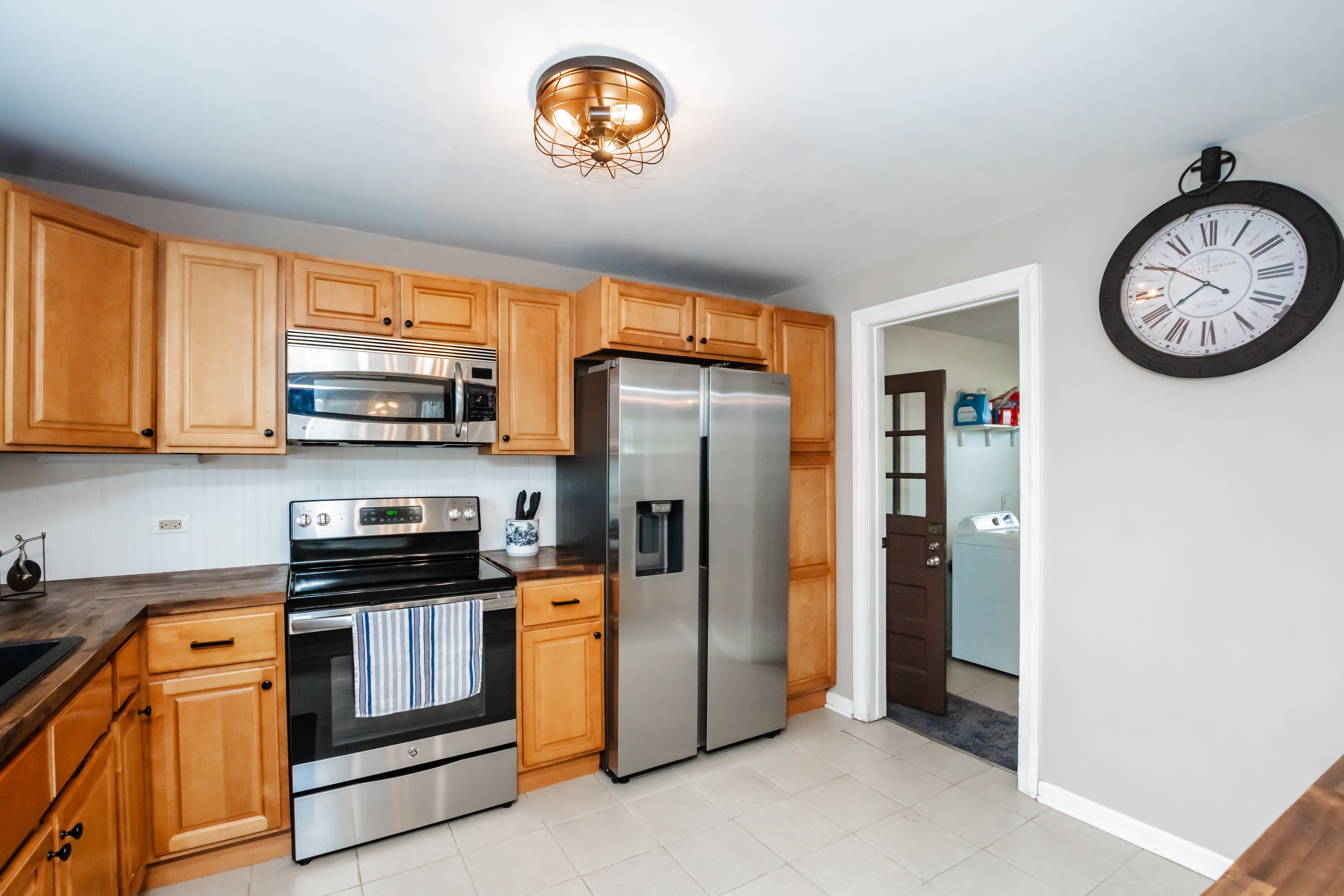  Beautifully Maintained Starter Home - 物件實景