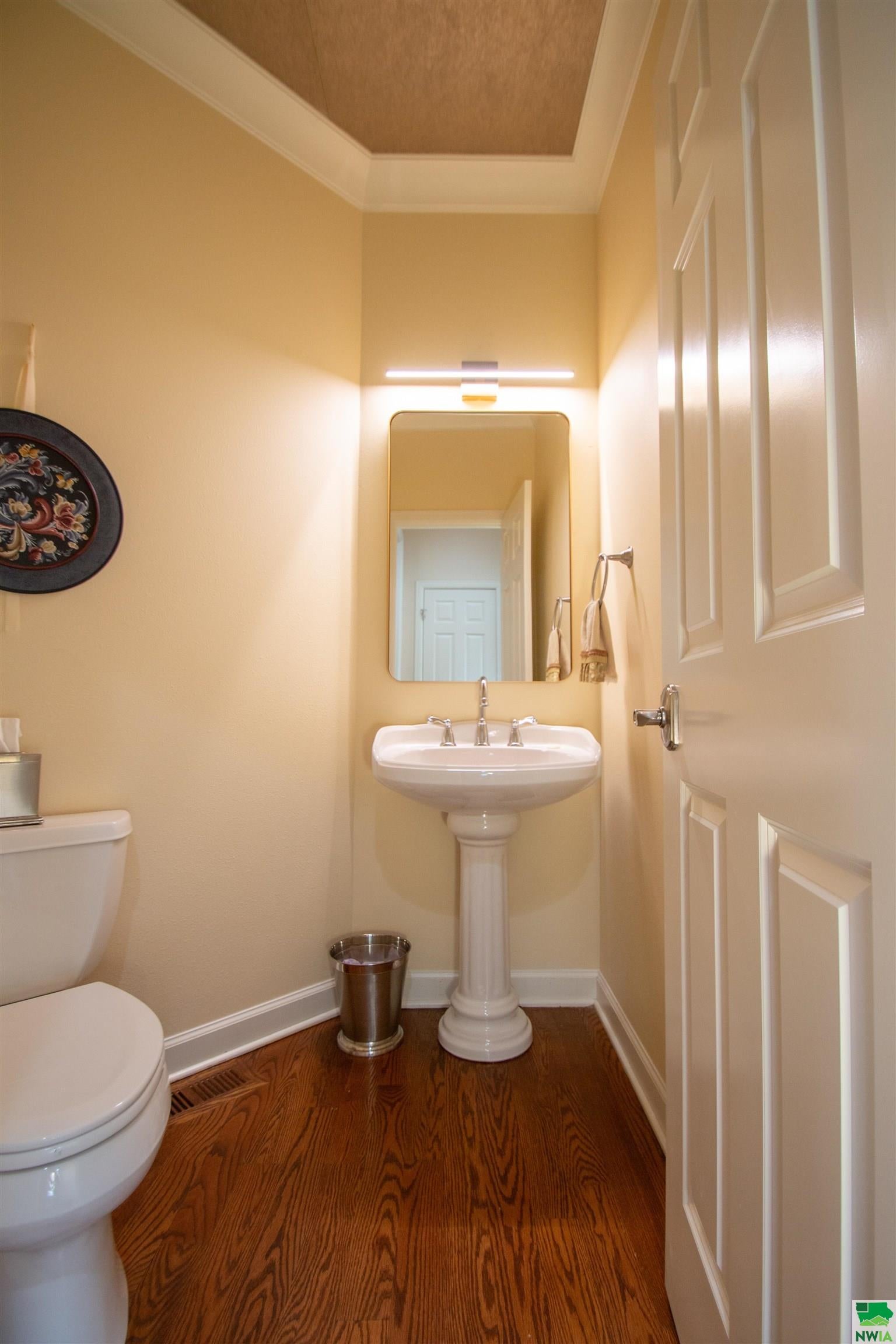 Jefferson, South Dakota, 57038, United States, 5 Bedrooms Bedrooms, ,5 BathroomsBathrooms,Residential,For Sale,1930166
