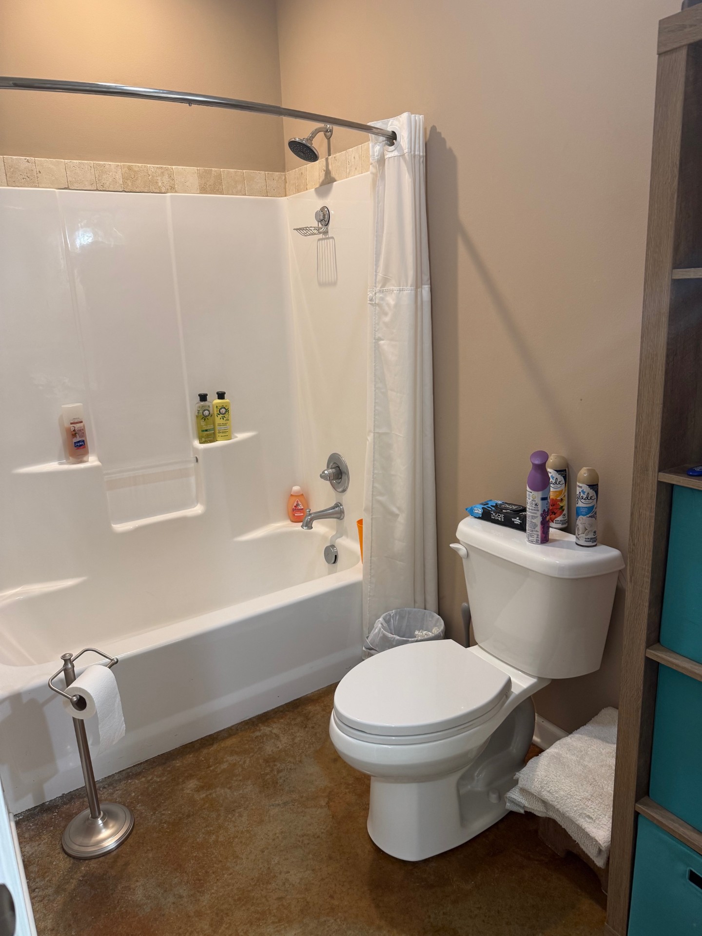 Many, Louisiana, 71449, United States, 4 Bedrooms Bedrooms, ,3 BathroomsBathrooms,Residential,For Sale,1984388