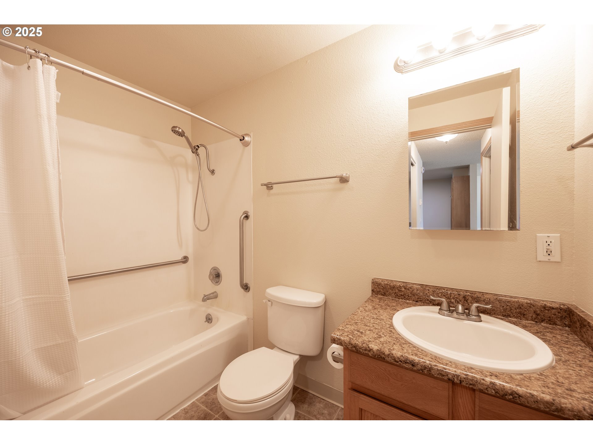 Centralia, Washington, 98531, United States, ,Residential,For Sale,1993494