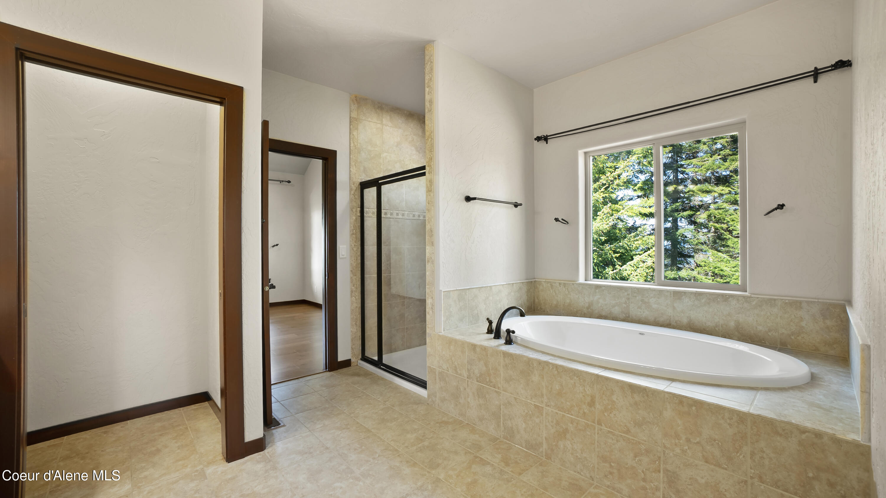 Coeur d'Alene, Idaho, 83814, United States, 3 Bedrooms Bedrooms, ,3 BathroomsBathrooms,Residential,For Sale,1980356