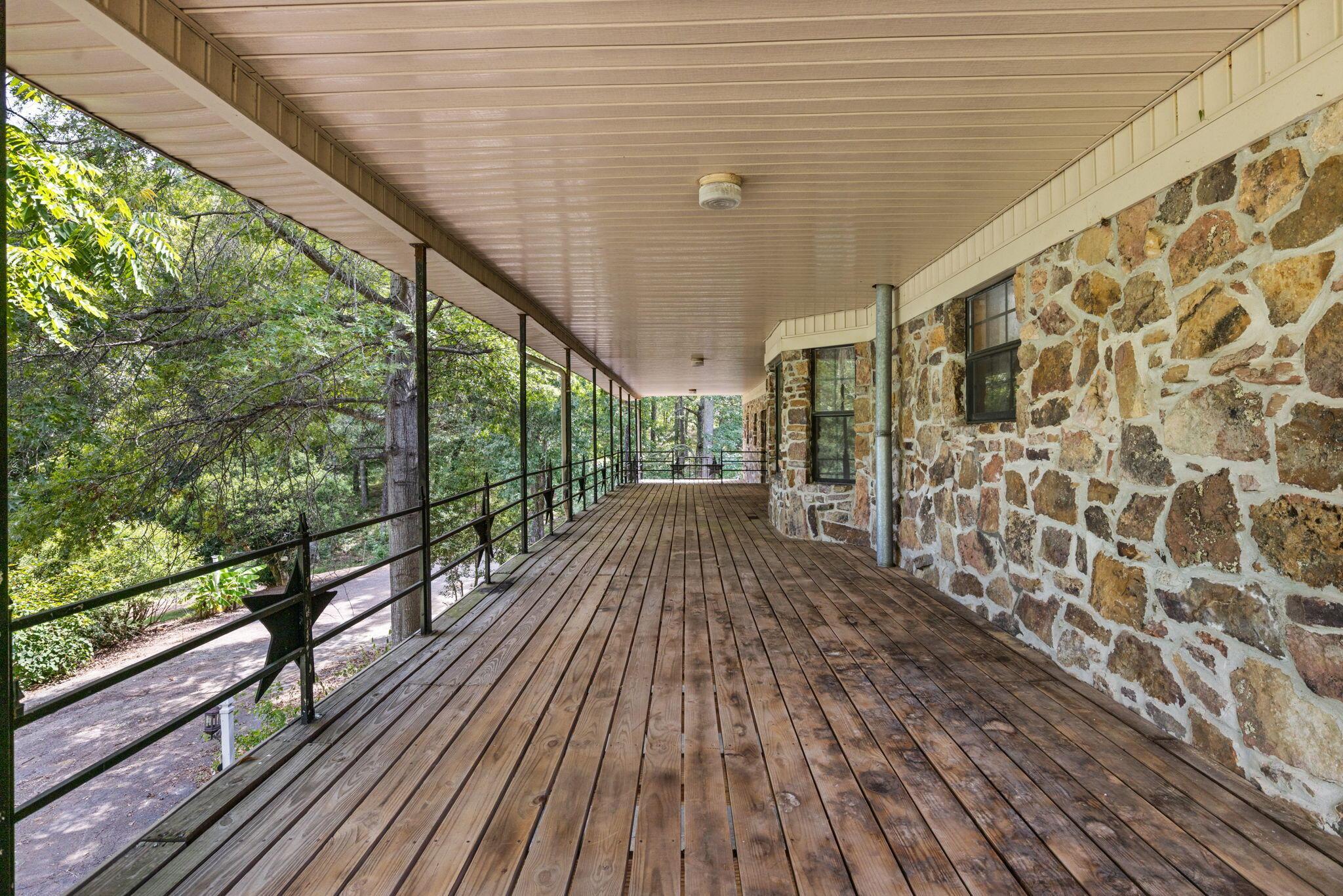 Reagan, Tennessee, 38368, United States, 6 Bedrooms Bedrooms, ,5 BathroomsBathrooms,Residential,For Sale,1927182