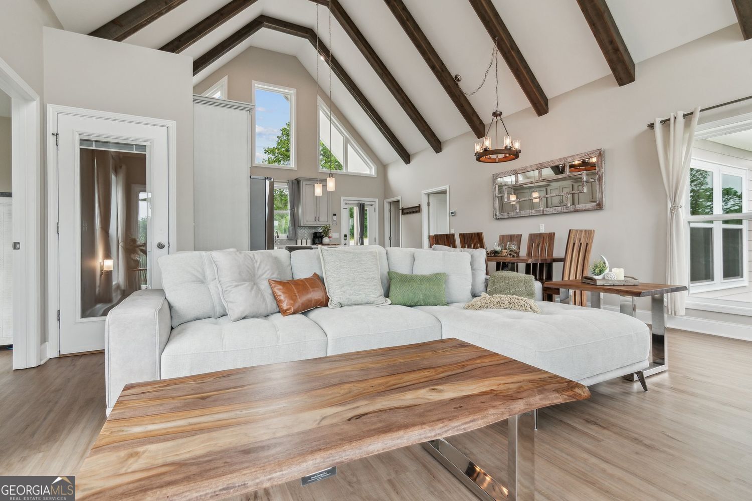 Ellijay, Georgia, 30540, United States, 3 Bedrooms Bedrooms, ,3 BathroomsBathrooms,Residential,For Sale,1858970